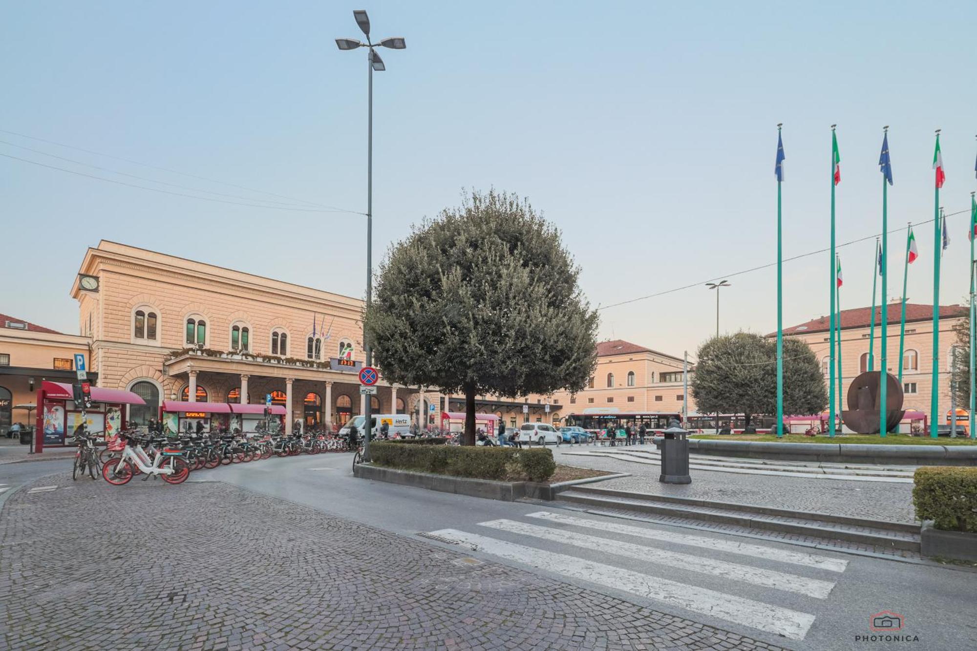 Front Station Apartment - Stazione Centrale Di Μπολόνια Εξωτερικό φωτογραφία